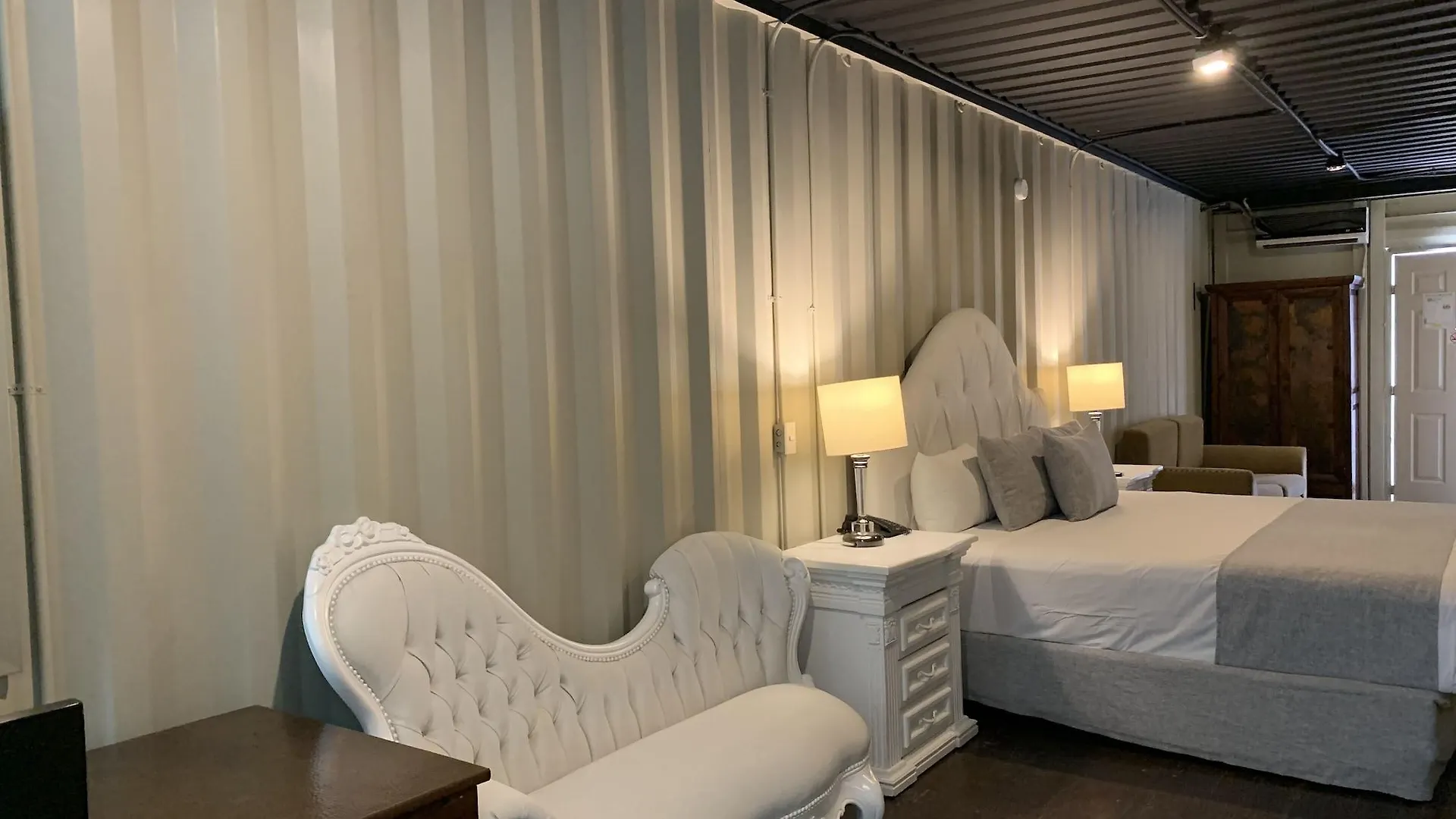 Container Inn Hotel Aeropuerto Puerto Vallarta 3*,  Mexico