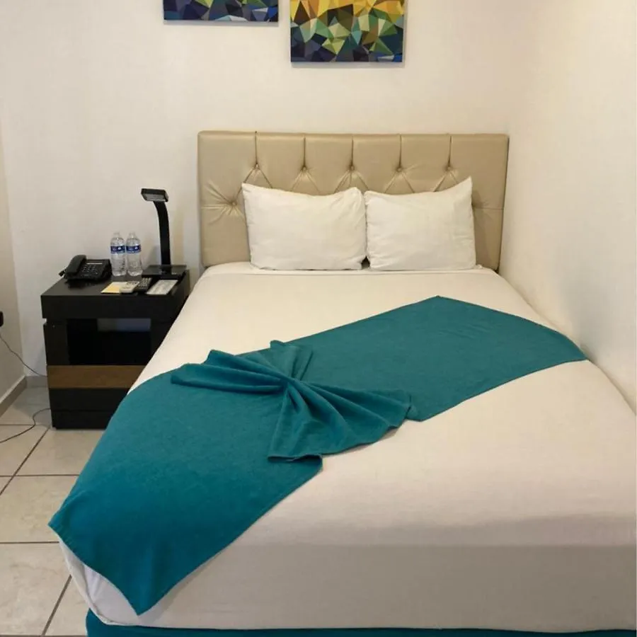 Container Inn Hotel Aeropuerto Puerto Vallarta