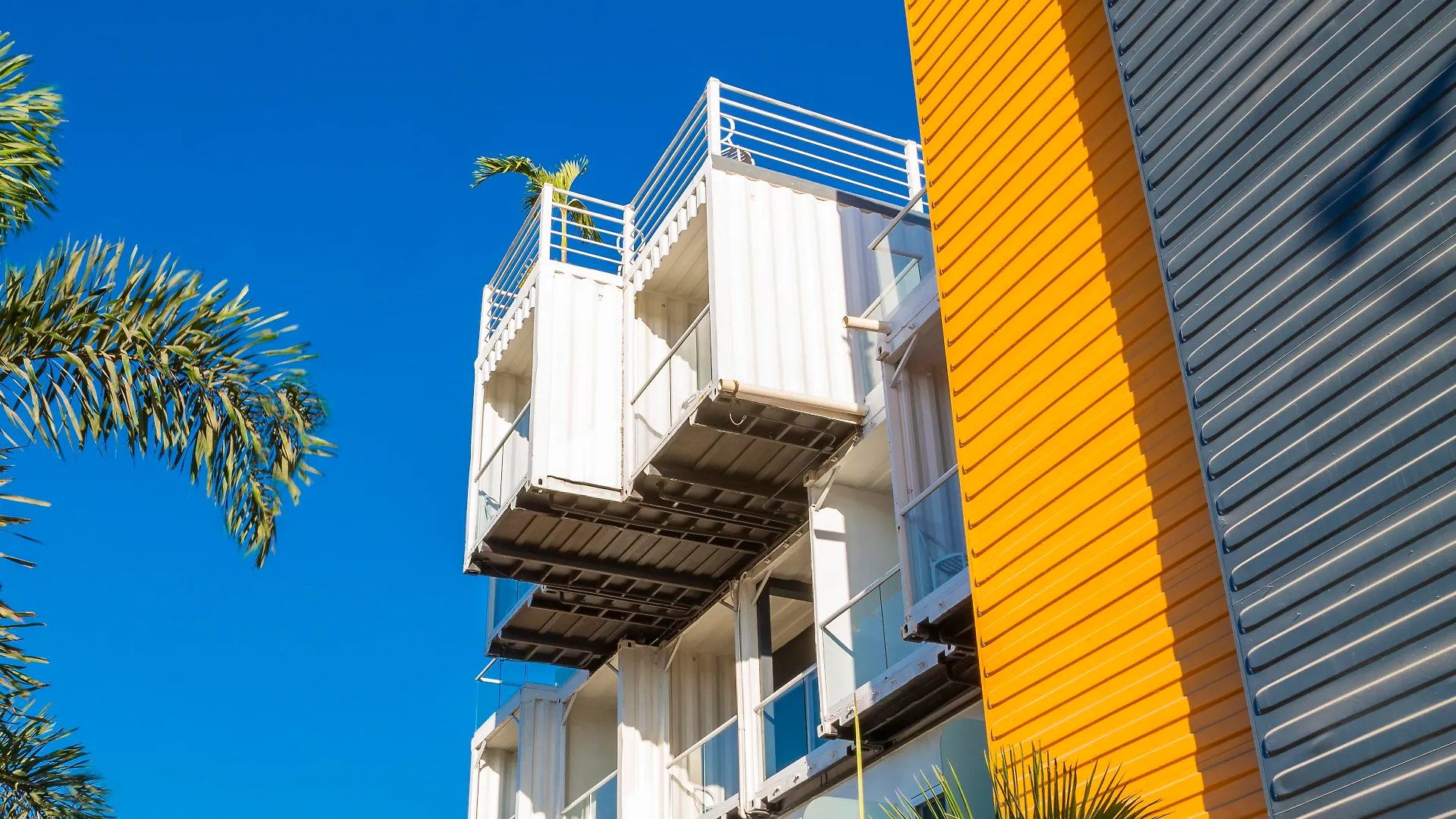 Container Inn Hotel Aeropuerto Puerto Vallarta 3*,